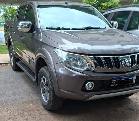 MITSUBISHI L200 TRITON 2.4 16V TURBO DIESEL SPORT HPE CD 4P 4X4 AUTOMÁTICO